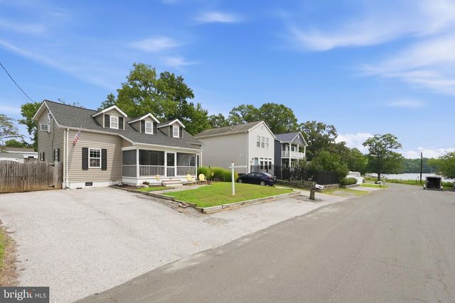 1623 SHORE DR, Edgewater, MD 21037