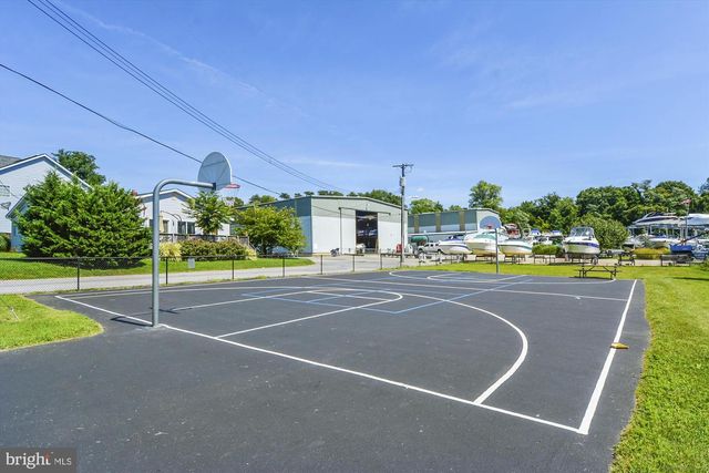 1623 SHORE DR, Edgewater, MD 21037