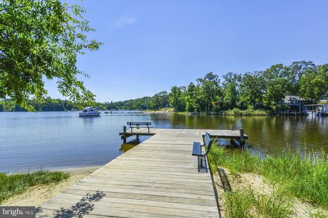 1623 SHORE DR, Edgewater, MD 21037