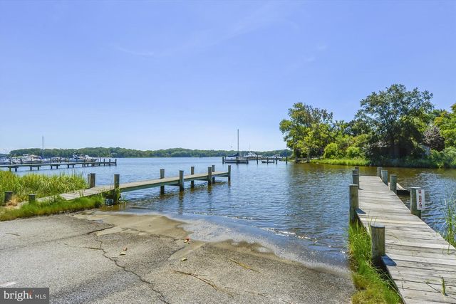 1623 SHORE DR, Edgewater, MD 21037