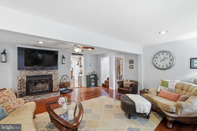 1623 SHORE DR, Edgewater, MD 21037
