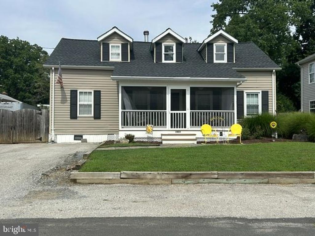 1623 SHORE DR, Edgewater, MD 21037