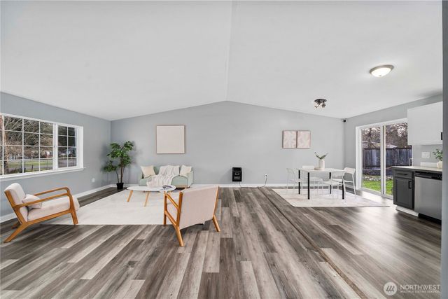 25502 52nd Avenue E, Graham, WA 98338