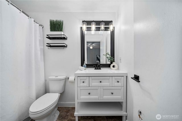 25502 52nd Avenue E, Graham, WA 98338