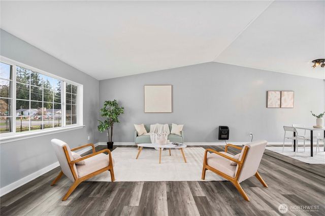 25502 52nd Avenue E, Graham, WA 98338