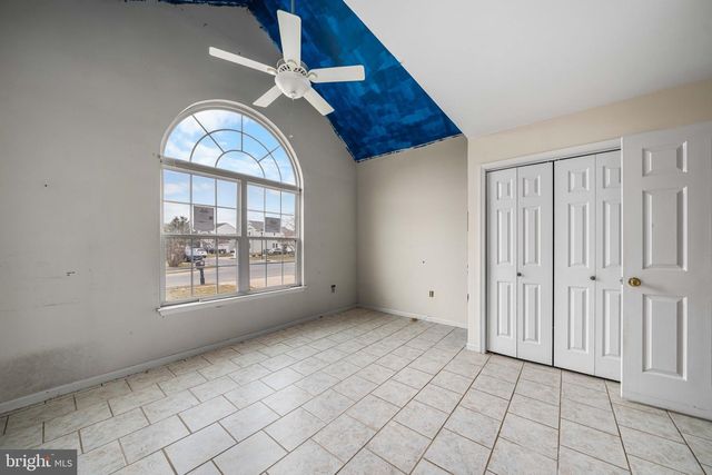 21 CHARLES DR, New Castle, DE 19720