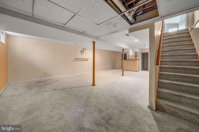 21 CHARLES DR, New Castle, DE 19720