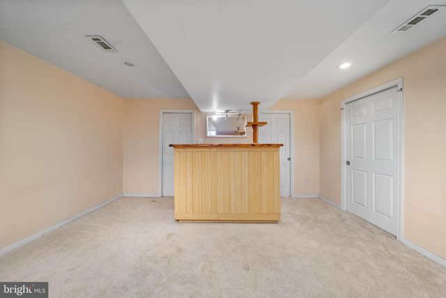 21 CHARLES DR, New Castle, DE 19720