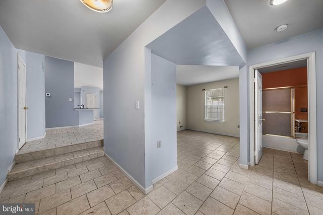 21 CHARLES DR, New Castle, DE 19720