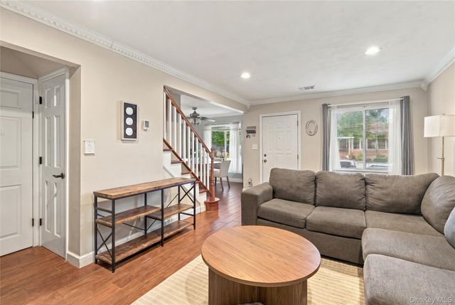 1 Alhambra Drive, Oceanside, NY 11572