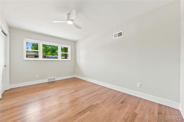 849 Charlesgate Drive, St Louis, MO 63132
