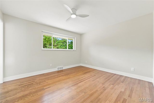 849 Charlesgate Drive, St Louis, MO 63132