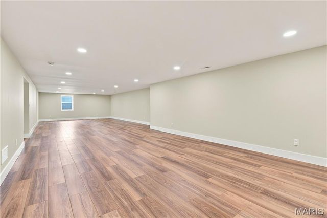849 Charlesgate Drive, St Louis, MO 63132