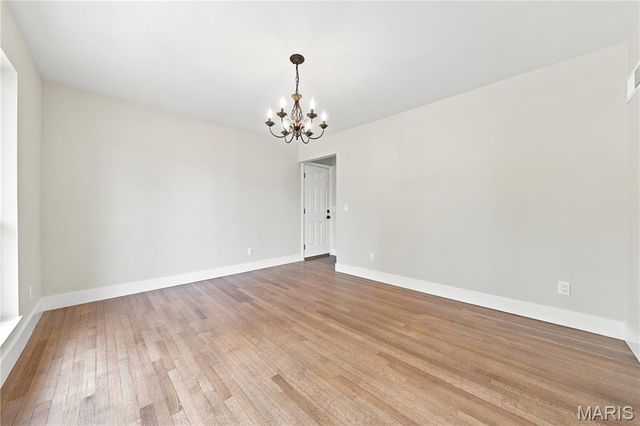 849 Charlesgate Drive, St Louis, MO 63132