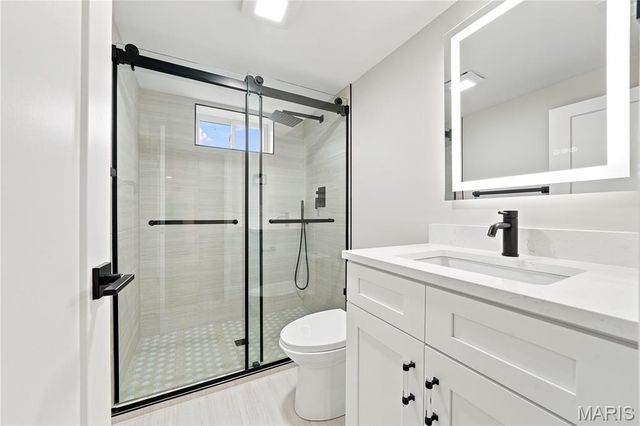 849 Charlesgate Drive, St Louis, MO 63132