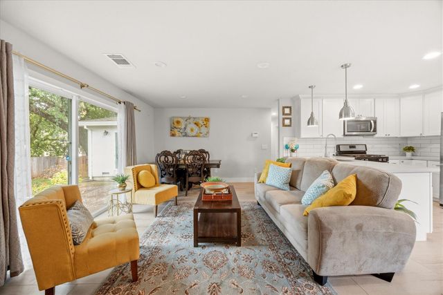 7834 Glen Echo St, Citrus Heights, CA 95610