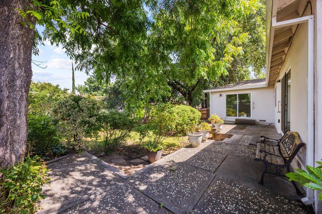 7834 Glen Echo St, Citrus Heights, CA 95610