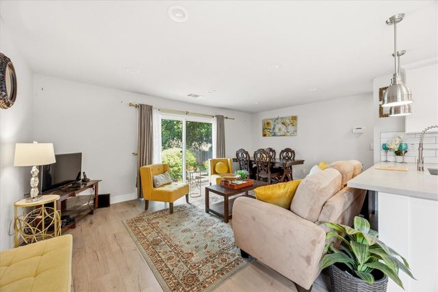 7834 Glen Echo St, Citrus Heights, CA 95610
