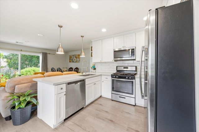 7834 Glen Echo St, Citrus Heights, CA 95610