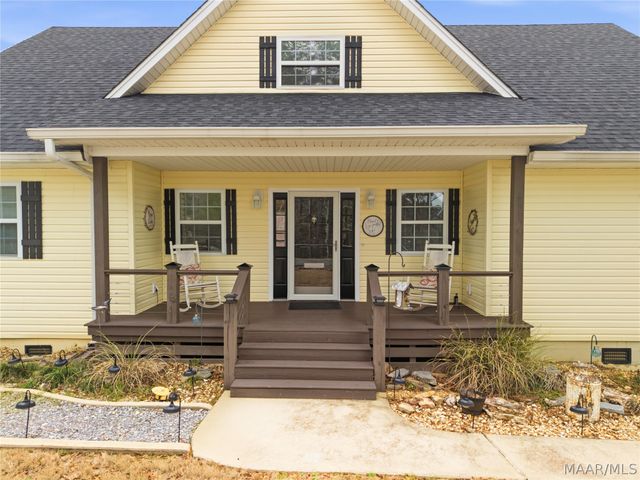 733 Cartwright Road, Titus, AL 36080