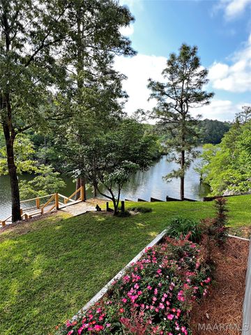 733 Cartwright Road, Titus, AL 36080