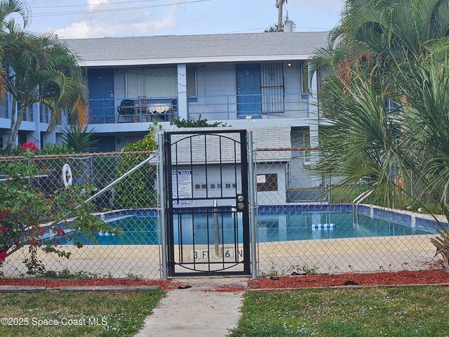 180 Minna Lane 402, Merritt Island, FL 32953