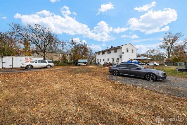 16 Millstone Road, Franklin Twsp, NJ 08873