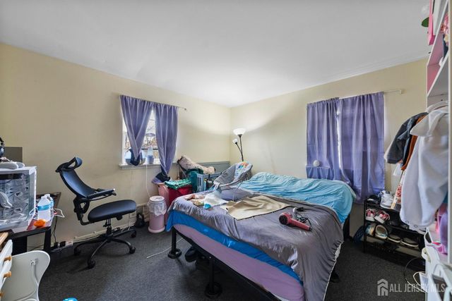 16 Millstone Road, Franklin Twsp, NJ 08873