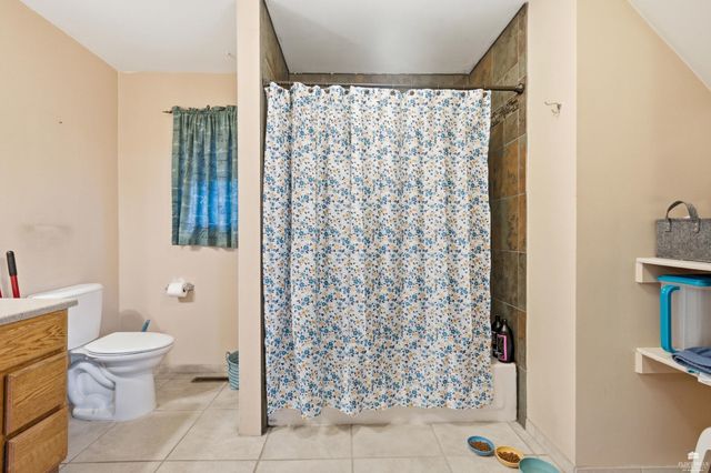 2120 Halls Landing, Manhattan, KS 66502