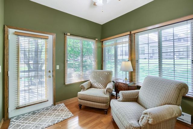 2529 Claremont Drive 38, Mendota Heights, MN 55120