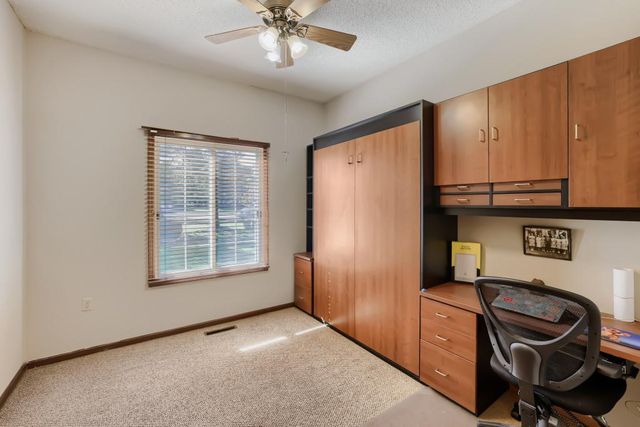 2529 Claremont Drive 38, Mendota Heights, MN 55120
