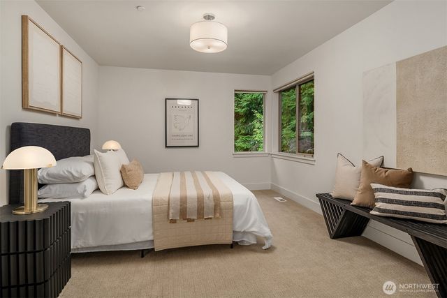 8206 128th Avenue NE, Kirkland, WA 98033