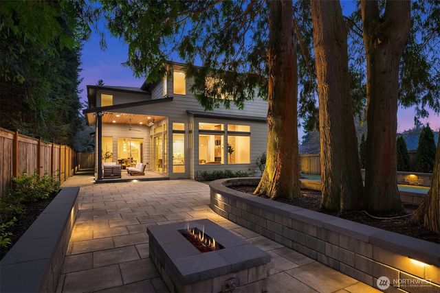 8206 128th Avenue NE, Kirkland, WA 98033