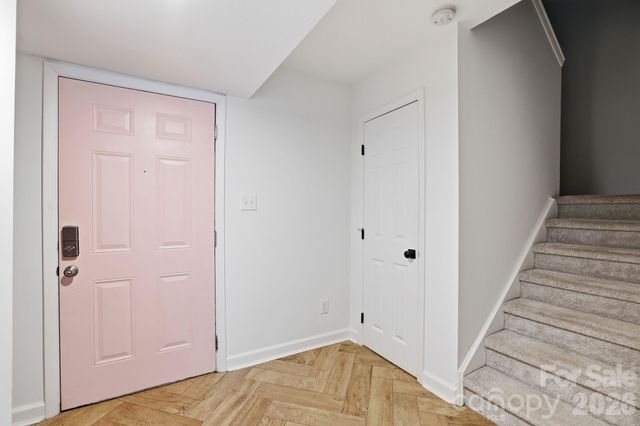 1616 Flynwood Drive F, Charlotte, NC 28205