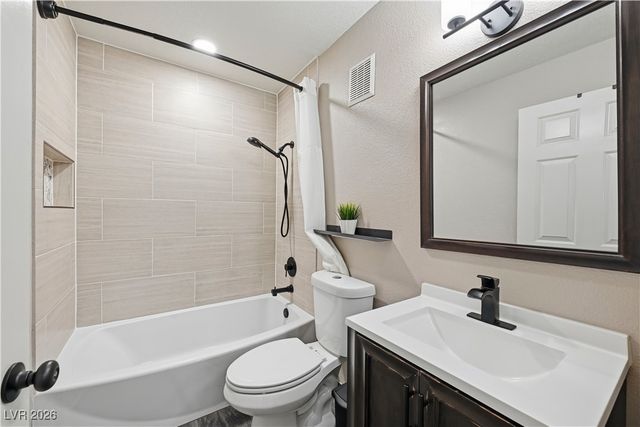 7600 Almeria Avenue, Las Vegas, NV 89128