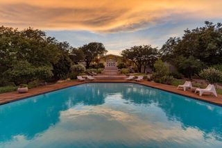 5425 Petticoat LN, Austin, TX 78746