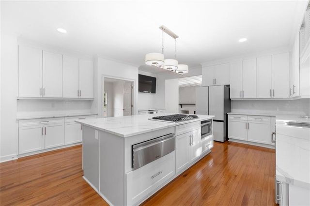 8705 River Bluff Lane, Roswell, GA 30076