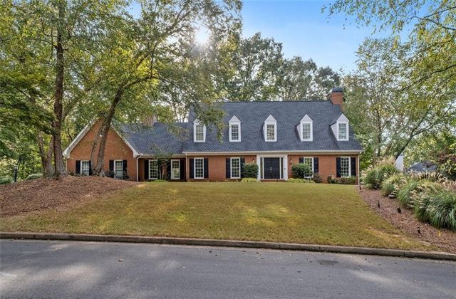 8705 River Bluff Lane, Roswell, GA 30076