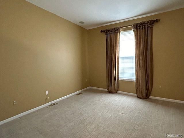 49777 Hidden Valley Drive, Macomb, MI 48044
