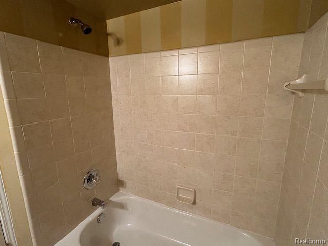 49777 Hidden Valley Drive, Macomb, MI 48044