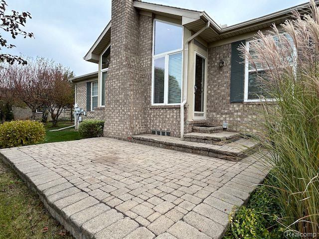 49777 Hidden Valley Drive, Macomb, MI 48044