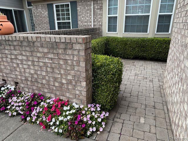 49777 Hidden Valley Drive, Macomb, MI 48044