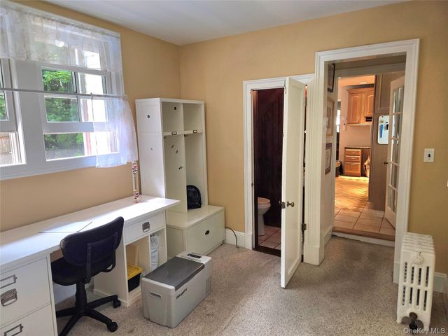 263 Candee Avenue, Sayville, NY 11782