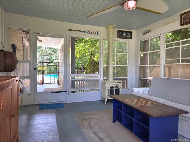 263 Candee Avenue, Sayville, NY 11782