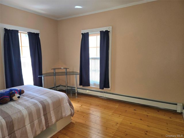 263 Candee Avenue, Sayville, NY 11782