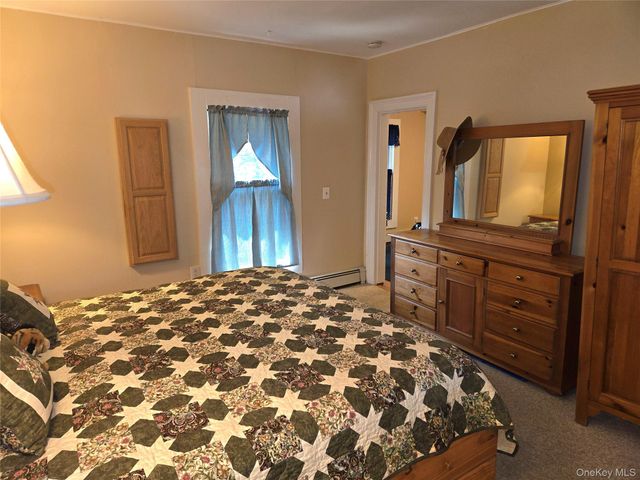 263 Candee Avenue, Sayville, NY 11782