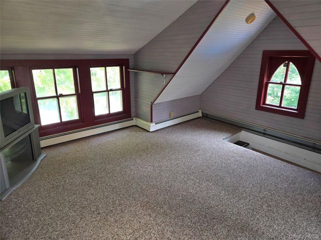 263 Candee Avenue, Sayville, NY 11782