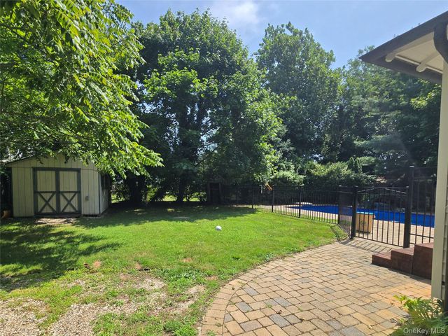 263 Candee Avenue, Sayville, NY 11782