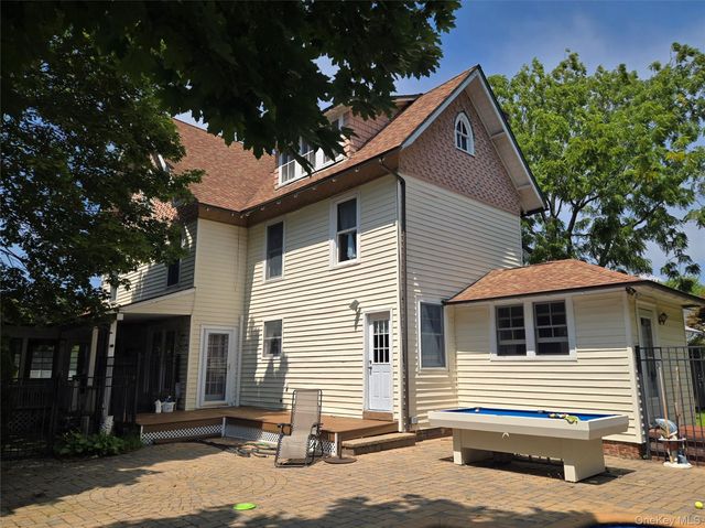 263 Candee Avenue, Sayville, NY 11782