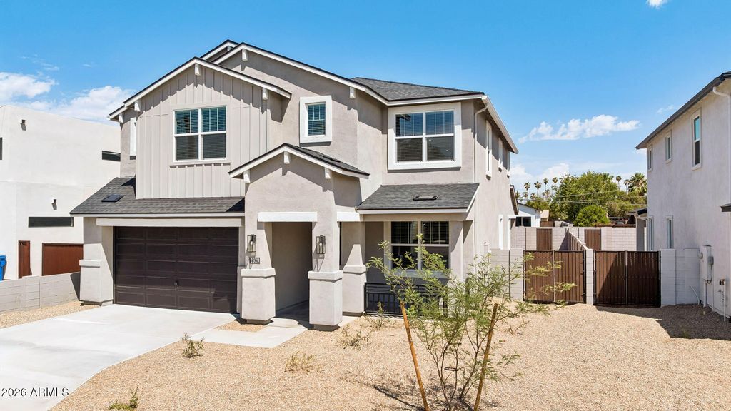 2329 N 29TH Street, Phoenix, AZ 85008 — photo 2